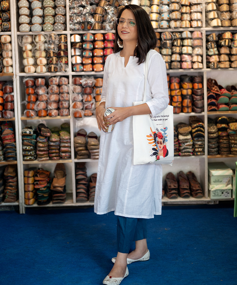 Tajnan White Cotton Kurta Set for Women – Minimal Everyday Casual Wear - Image 3
