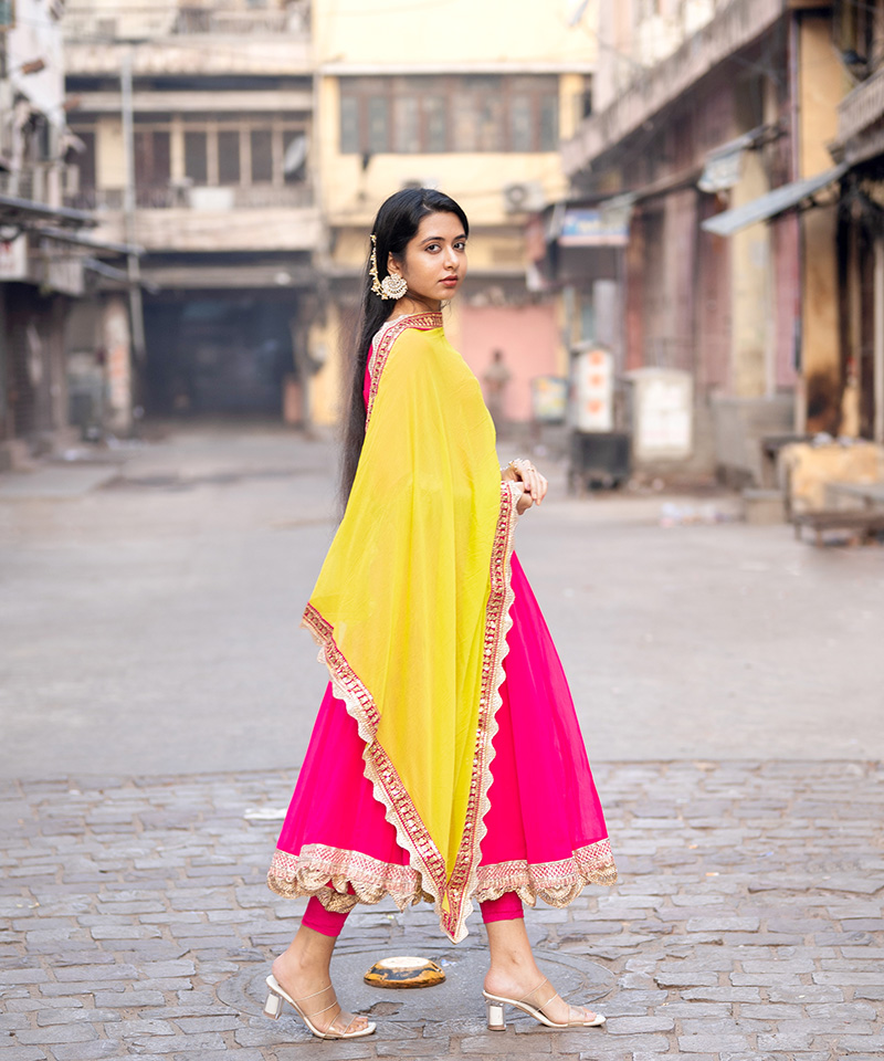 Inayat Hot Pink Georgette Suit Set with Yellow Chiffon Dupatta & Zari Border - Image 4