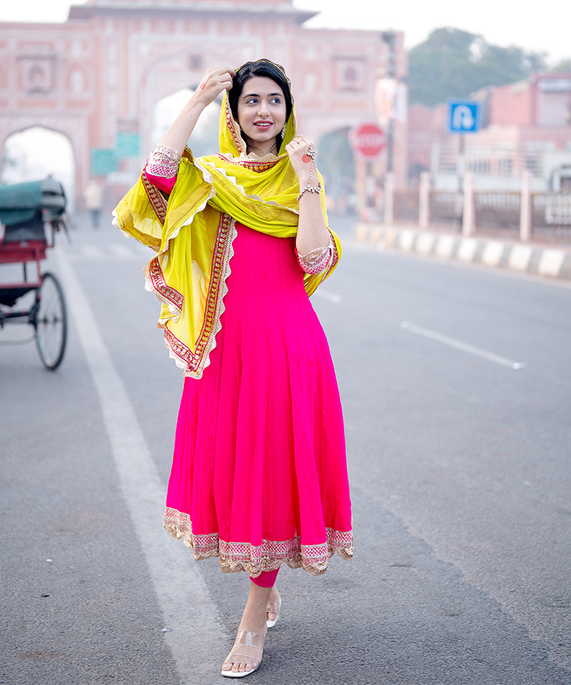 Inayat Hot Pink Georgette Suit Set with Yellow Chiffon Dupatta & Zari Border - Image 2
